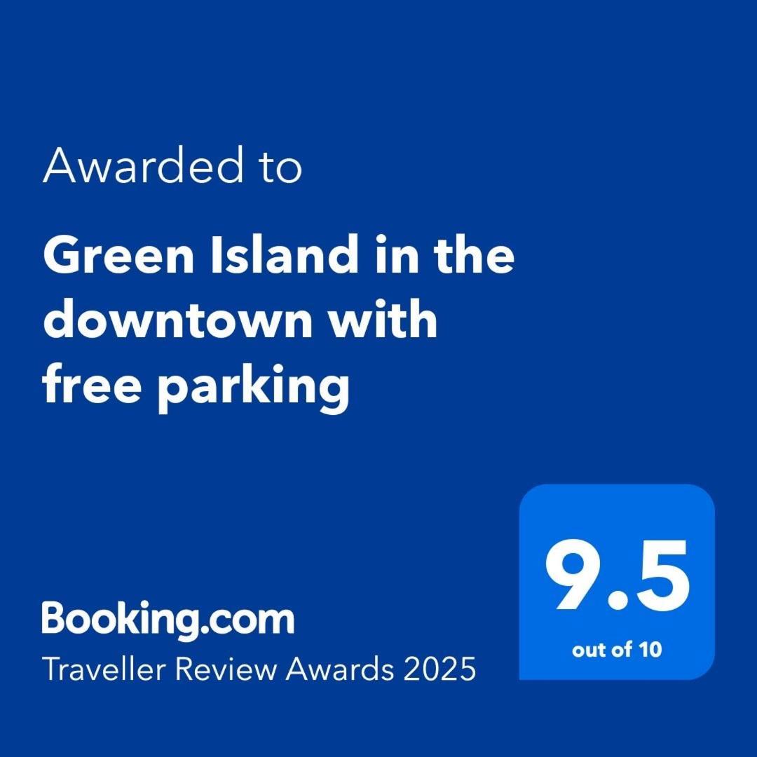 Green Island In The Downtown With Free Parking Дебрецен Экстерьер фото